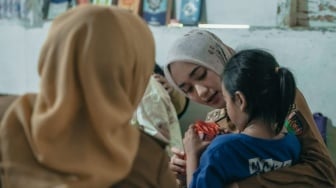 Kisah Pilu di Balik Jeruji Rantai: Keluarga Miskin yang Terpaksa Ikat Anak di Mesuji