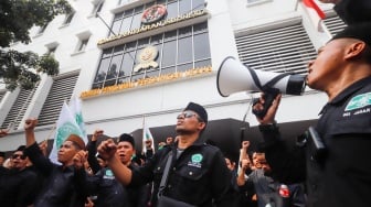 Buntut Tayangan Xpose Uncensored, Puluhan Santri Geruduk Kantor KPI