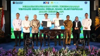 PLN dan KAI Tandatangani Nota Kesepahaman Rencana Kerja, Siap Elektrifikasi Jalur Kereta Indonesia