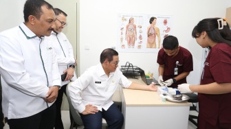 Pramono Resmikan Klinik Pertama di Stasiun MRT: Urban Wellness di Tengah Mobilitas Kota