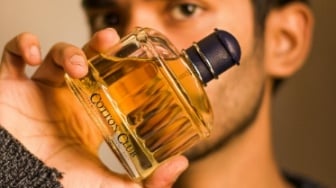 5 Parfum Pria dengan Aroma Kalem: Wangi Awet dan Cocok untuk Berbagai Acara