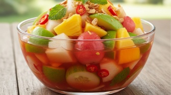 Resep Asinan Buah Segar yang Bikin Nagih!