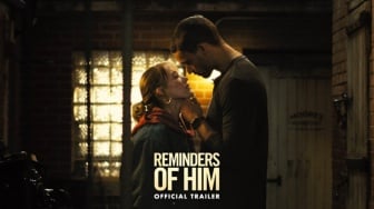 Menguras Emosi, Universal Pictures Rilis Trailer Film Reminders of Him