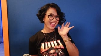 Pangkas Rambut Usai 7 Tahun Dirawat, Nirina Zubir Bangga Mahkotanya jadi Wig buat Pejuang Kanker