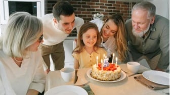 Bagaimana Hak Asuh Bersama Usai Cerai? Ini 5 Tips Mengasuh Anak Secara Adil