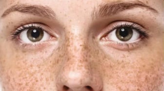 10 Sunscreen untuk Flek Hitam Terlaris di Shopee yang Bisa Kamu Coba