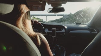 5 Rekomendasi Mobil Bekas di Bawah 50 Juta, Cocok untuk Wanita Pemula