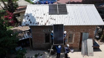 Warga Samalona Hemat Rp2,7 Juta per Bulan Berkat SuperSUN