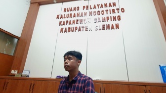 Dari Barista Jadi Dukuh: Kisah Sito Apri Memimpin Kampungnya di Usia 20 Tahun