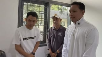 Siapa Dalang di Balik KTP Palsu WNA Israel Aron Geller? 5 Fakta Mengejutkan Terungkap