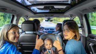 5 Rekomendasi Mobil Keluarga: Puas Tamasya dengan Sunroof dan Kabin Luas