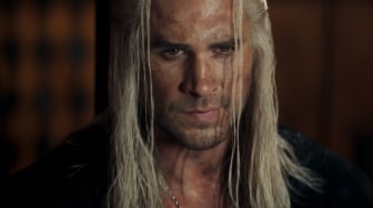 Liam Hemsworth Sempat Ragu Gantikan Henry Cavill di The Witcher Season 4