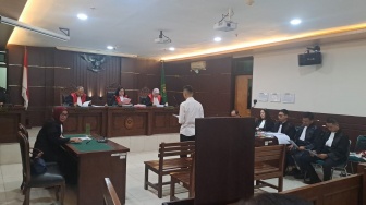 Trauma Mendalam, Terdakwa Kecelakaan Maut BMW Menangis di Persidangan: 'Saya Bukan Pembunuh'