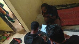 Akhir Pelarian Dugi Telenggen Anggota OPM Penembak Brigpol Joan, Ditangkap saat Asyik Main HP