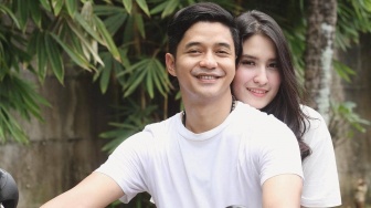 Perjalanan Cinta Angbeen Rishi dengan Adly Fairuz: Sempat Tak Direstui Ibu, Kini Gugat Cerai