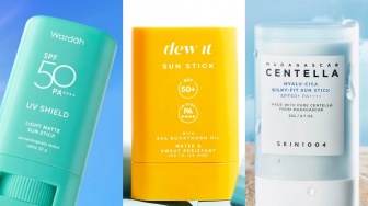 6 Rekomendasi Sunscreen Stick Terbaik: Praktis Dibawa, Reapply Mudah Tanpa Tangan