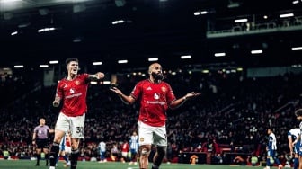 Theo Walcott Sindir Arsenal: Nyeselkan Gak Beli Bryan Mbeumo