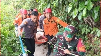 Wisatawan AS Berusia Setengah Baya Jatuh di Tangga Pantai Atuh, Ini Kondisinya