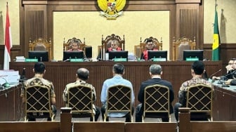 Borok 'Wakil Tuhan' Terkuak! 3 Hakim Pemutus Vonis Lepas Korupsi CPO Dituntut 12 Tahun Penjara