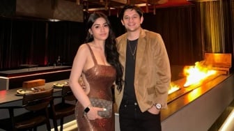 Pamer Buku Nikah, Andrew Andika Resmi Menikahi Violentina Kaif