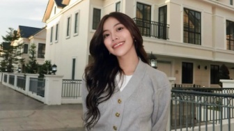 Kabar Duka, Frislly Herlind Umumkan Kepergian sang Ayah Akibat Virus Jahat