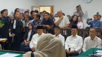 Usia 75 Tahun, Alex Noerdin Jalani Kasus Korupsi Ketiga dengan Dakwaan Pasal Berlapis