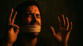 Saat Mulut Dibungkam, Tubuh Bicara: 4 Makna dan Hikmah Surat Yasin Ayat 65