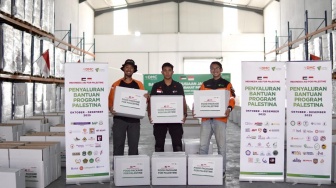 Melalui Jalur Yordania,  Dompet Dhuafa Kirim Bantuan 5 Truk Bahan Pangan Pokok ke Gaza Palestina