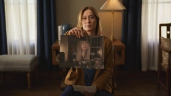 Review Shelby Oaks: Ketika Kritikus Film Bikin Horor, Seram Tapi Kurang Nampol