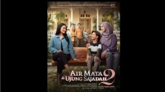 Review Film Air Mata di Ujung Sajadah 2: Sekuel yang Menguras Air Mata