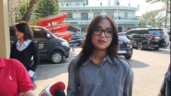 Fuji Kembali Jadi Korban Penggelapan, Kali Ini Ulah Admin Sendiri