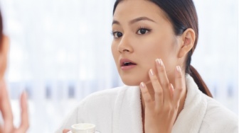 5 Day Cream untuk Usia 30 Tahun Keatas yang Bikin Glowing, Bye Kerutan!