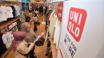 Resmi Dibuka! Warga Ramai-ramai Berburu Pakaian di UNIQLO Padang