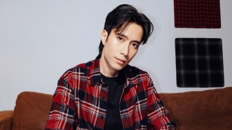 Vidi Aldiano Menangis Baca Dukungan Publik Usai Putuskan Rehat