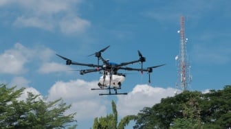 Unhas Ciptakan Drone Penebar Benih Padi