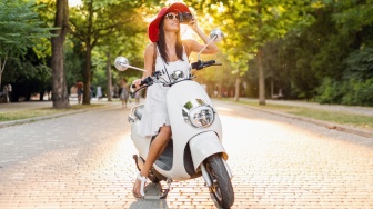 5 Rekomendasi Motor Listrik Mirip Nmax dengan Jok Besar dan Empuk