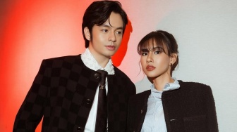 Perut Buncit Shenina Cinnamon di Acara Film Dopamin Jadi Sorotan, Istri Angga Yunanda Hamil?