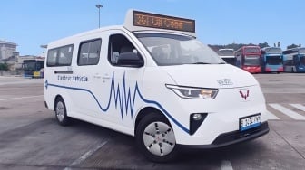 Wuling Mitra EV Jalani Uji Coba Bersama TransJakarta, Dorong Transportasi Umum Ramah Lingkungan
