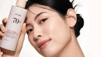 4 Milky Toner dengan Ekstrak Beras, Rahasia Wajah Auto Cerah dan Kenyal!