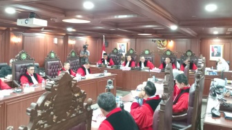 Dengar Keterangan Saksi dan Ahli, MKD Gelar Sidang Dugaan Pelanggaran Etik Sahroni hingga Eko Patrio