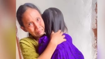 Mata Lebam Siswi SD di Palembang, Ibu Menangis Histeris Duga Anaknya Dianiaya di Sekolah!