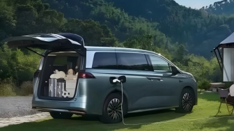 Saudara Denza D9 Siap Bikin Minder Alphard Hari Ini 4 November 2025, Spesifikasinya Ngeri