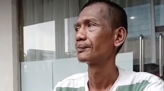 Viral Pria Gelantungan di Kabel Jalan Gatot Subroto, Ternyata Kehabisan Ongkos Pulang Kampung