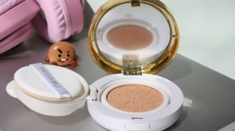 5 Rekomendasi Bedak Cushion Anti Longsor Buat Tutupi Flek Hitam, Cocok Untuk Acara Seharian