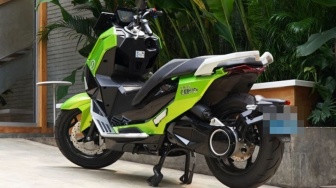 7 Pilihan Motor Listrik yang Aman Dipakai saat Hujan, Gak Takut Korslet di Jalan