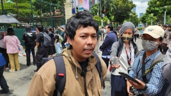 Demo di Depan Kantor Kemendikbud: Gemas Bongkar 'Dosa' Soeharto, Fadli Zon Jadi Sasaran