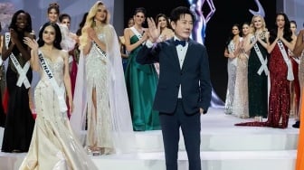 Buntut Panjang Semprot Miss Meksiko: Bos Miss Universe Turun Tangan, Nawat Itsaragrisil Menangis