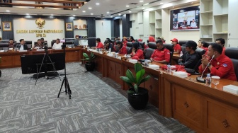 Aher Terima Curhat Buruh: RUU Ketenagakerjaan Jadi Sorotan, PHK Sepihak Jadi Ancaman