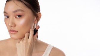 5 Lipstik Nude Purbasari Andalan untuk Tampil Cantik Natural Setiap Hari