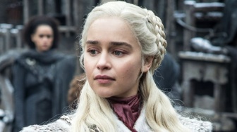 Bintang Game Of Thrones, Emilia Clarke Main Film Romcom Bertajuk Next Life